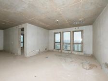 常州豪宅 巨凝金水岸4室毛坯 中上好楼层 南北通透