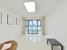 湖畔01室户型,高区湖景,小区中间位置,三房两卫。
