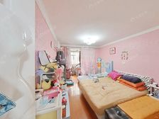 四街坊带花园!上下楼方便 致远未用