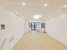 6号楼1层有30㎡花园,满五,有钥匙,随时看,诚意出售