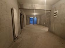 一梯一户,4个阳台,鸿运佳苑,184平米,大四房,随时看房