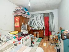 14号轨交500米,一梯两户客厅带明窗,天井20平方。.