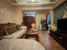 巴南区 越昕晖 三房 74万