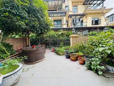 精装联排中户 装修保持9层新 内圈位置 拎包入住 必看保真