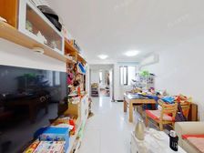 2019年次新房 南北通透 精装修 不临街正对小区中央 急售