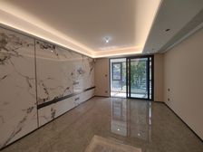 瑧誉府4室2厅2卫南朝向389.0万元/套出售