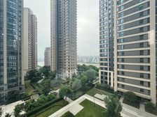 北滨路全看江房源。 阳光城天澜道 看中庭树景 保真!