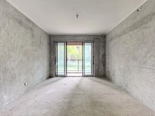璧山儿童公园旁 对面 一楼带前后花园洋房 门口就是菜市