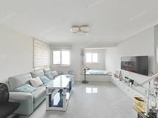 新上架!三开间朝南三房,看房随时,房东诚意出售!景观楼层