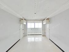 南北直通,采光刺眼无遮挡,停车方便,看房有钥匙,房东诚意卖