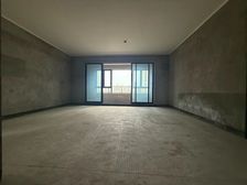 渝北区 鲁能泰山7号一街区 四房 205万