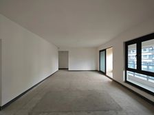 南岸区 荣盛华府一期 三房 135万