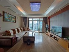 江北区 龙湖枫香庭 三房 215万