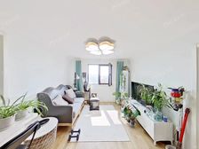 2018年小区 高层一居室 南海子公园旁 价格可谈