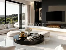 米哈斯(Mijas)泳池畔别墅,坐拥高尔夫球场全景