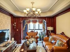 照母山 融创凡尔赛领馆二期四房230万