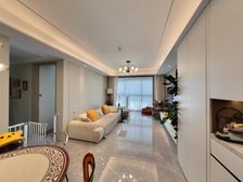 次新小区 绿城品质物业 户型方正 南北通 生活交通方便