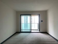 (New)急售!大中庭 出门即是天街!轻轨在旁!对面是公园