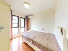 急!品!房!精装修龙城国际,这么好的房源,抓紧时间哦!