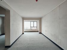 必看!大坪次新小区 龙湖大时代 三房急售 价格可谈