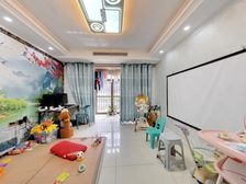 业主急售 次新小区 精装3房2卫 环境好 楼间距宽