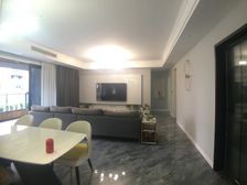 渝北区 中交中央公园和颂 四房 199万