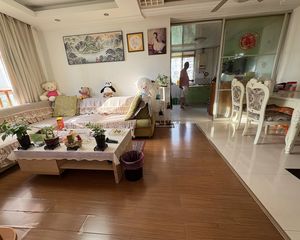 阳光天地2室2厅1卫南朝向88.0万元/套出售