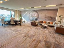 【京城】丰台石榴中心319平 对电梯精装修 挑高4.2米