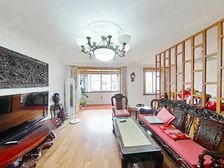 现状是舒适大两室,后期可做大三房+南北三阳台+双卫+诚意出售