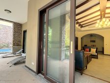 璧山御府新区 秀湖公园旁 豪装独栋 拎包入住 400平大花园