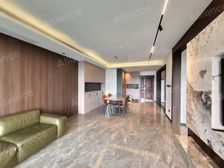 融景城馨苑南向精装四房 满二低层视野佳