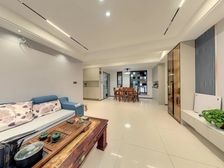 华辰嘉园南区 现代风格、新装修,多层洋房,南北双阳台