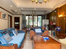 新出急售 协信阿卡迪亚联排别墅 精装价格可谈