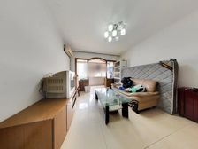 龙湖天街旁 绿色时光 通透两房 口 户型方正 诚售