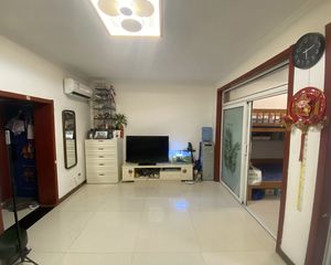 兴怀大街小区 3室1厅 南 北