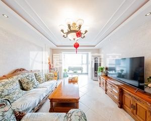 精选丽水莲花东南三居,户型方正,视野采光好,精装修