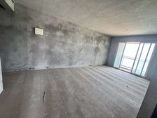 同元御府华庭3室2厅1卫西朝向42.0万元/套出售