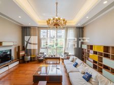 誉天下5室2厅精装修