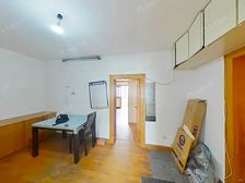 龙州小区,新出南北非顶大二房,楼层好,近15号x,有钥匙好看