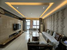 精装修四房,东南朝向,采光视野好,星光+西附