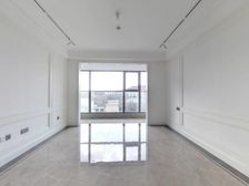 崂山壹号院 低于同户型50万 精装套三 有车位 中高楼层