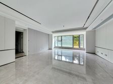 崂山壹号院 一楼复式带院 精装修未住