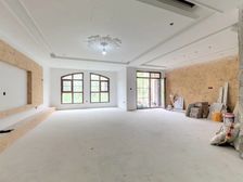 一楼复式带院子,双入户门,带子母车位