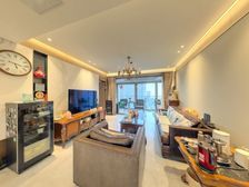 海信君澜 前排套四户型精装修带车位,3南向卧室