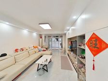 柏吾可以卖 环境优美 装修好 交通便捷 近医院 诚心出售