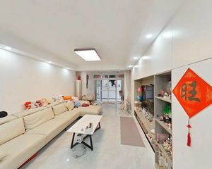 柏吾可以卖 环境优美 装修好 交通便捷 近医院 诚心出售