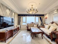 精装修中高楼层看山看高尔夫视野好