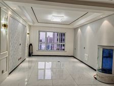 急售!假日丽城 次新小区 人车分流 环境好南北通透精装三室