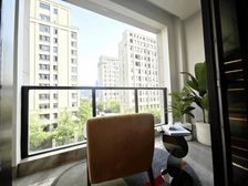 精选大平层!230大横厅户型,带产权双车位 小区带泳池