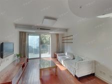 精装三房,有地下固定车位